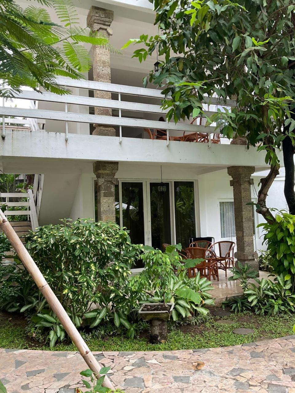 Sari Bunga Kuta Bali Legian